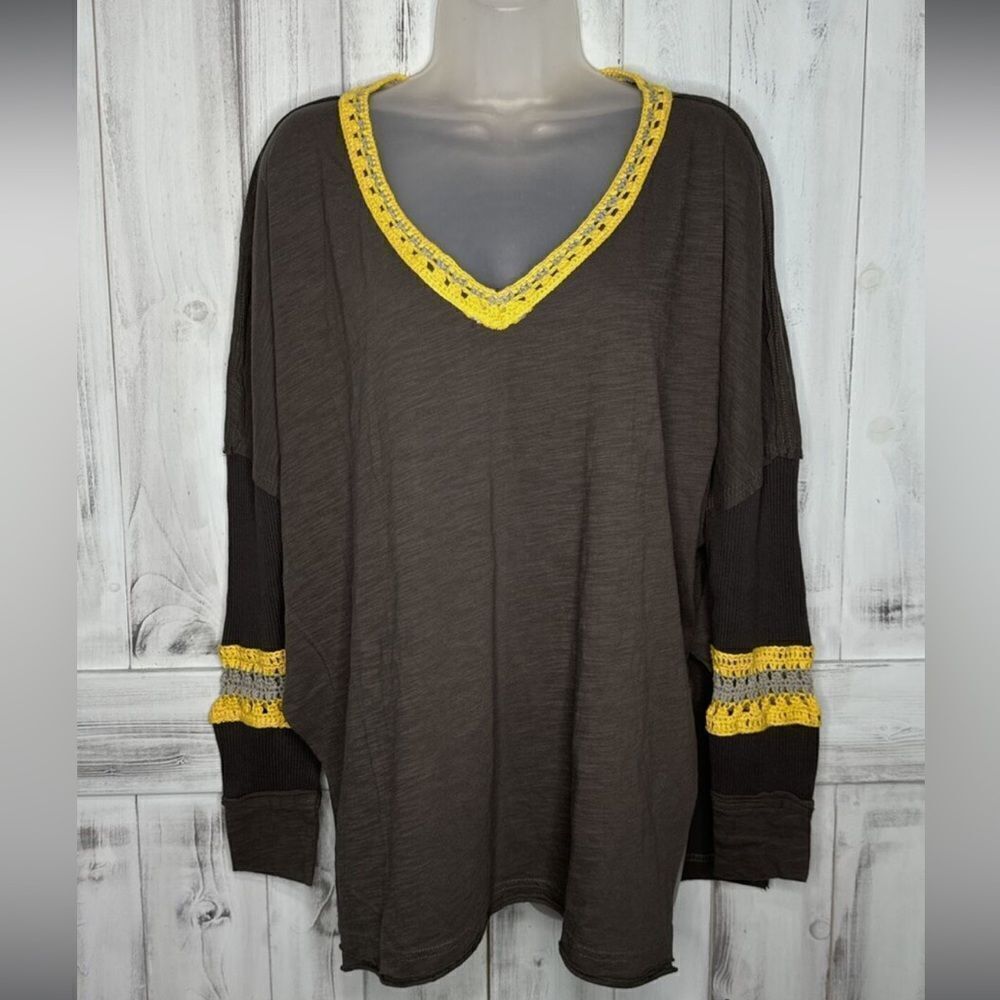 NATURAL LIFE Boho Dohlman Gray Yellow Crochet Long Sleeve T-Shirt!